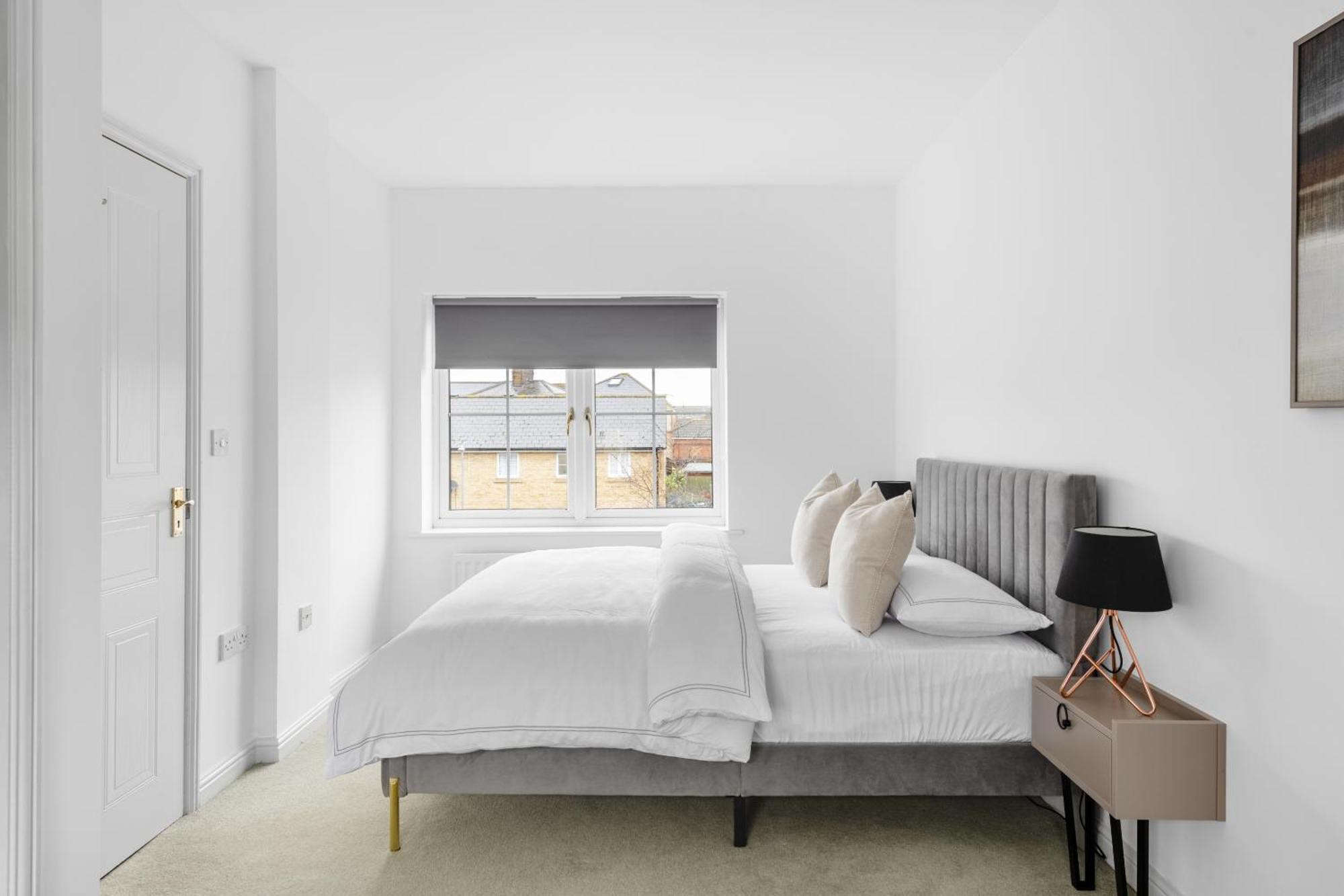 Luxurious 3 Bed House With Free Parking, Close To The Train Station & Town Braintree Buitenkant foto
